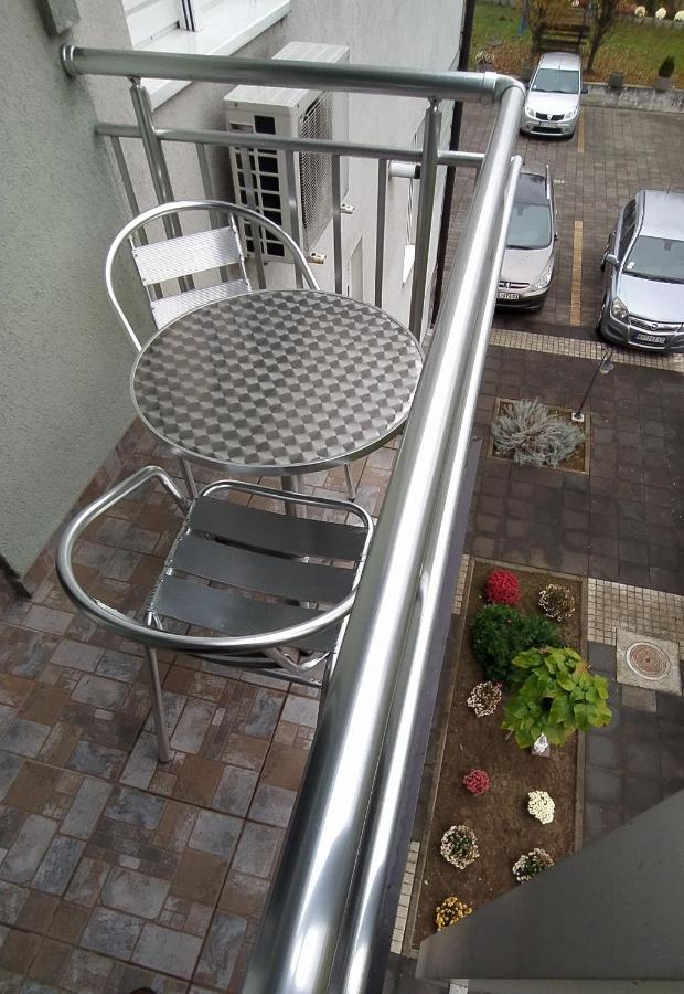 Apartmani - Vila Kovilje Banja Koviljača Esterno foto